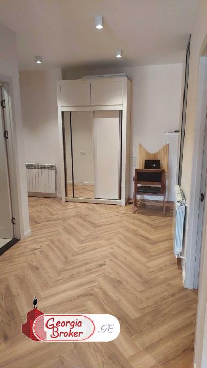 nearly repaired 3-room apartment for sale